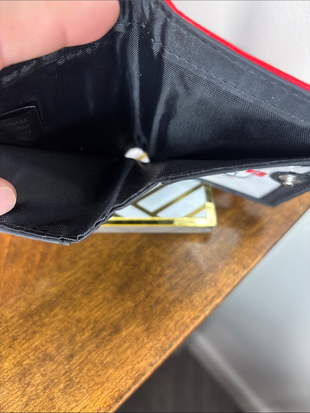 Mundi Red Compact Bi-fold Snap Wallet - Picture 3 of 6